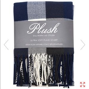 Plush Ultra Soft Fringe Scarf | FFF Fall 2019 Item